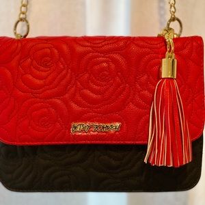 Betsey Johnson NWT black and white quilted rose purse